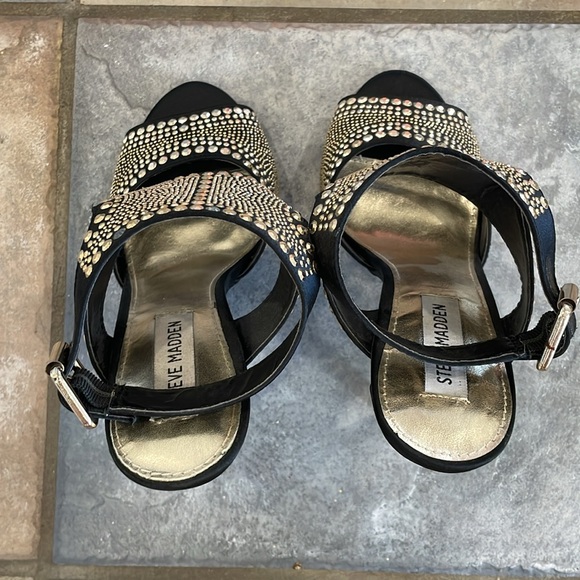 Steve Madden Haile Heeled Gold Studded Sandals 8.5 - Picture 5 of 9